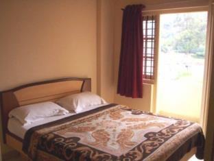 Rn Holidays Hotel Udagamandalam Exterior foto