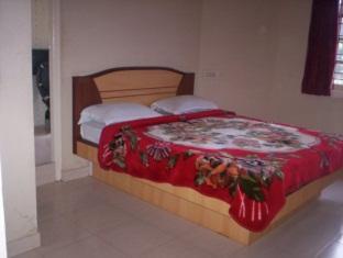 Rn Holidays Hotel Udagamandalam Exterior foto